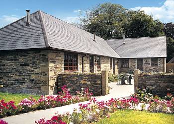 Hengar Manor Country Park