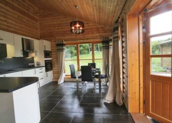 Duncrievie Log Cabins